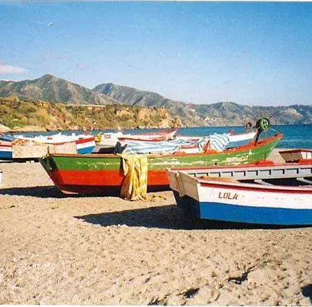 Апартаменти Centro Proxi Playas Нерха