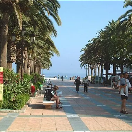 Centro Proxi Playas نيرخا